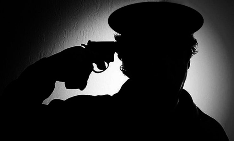 شرطي يضع حدًا لحياته بسلاحه الوظيفي بأكادير.. والنيابة العامة تفتح تحقيقًا